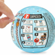 L.O.L. Surprise panáček Kluk s doplňky v kouli zábavný set 7 překvapení