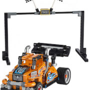 LEGO TECHNIC Tahač závodní 42104 STAVEBNICE