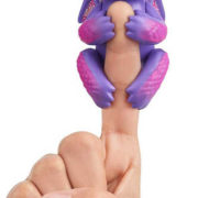 Fingerlings Baby dráček interaktivní na prst na baterie různé barvy Zvuk