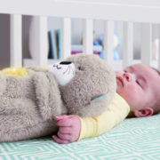 FISHER PRICE PLYŠ Baby usínáček podřimující vydra na baterie Světlo Zvuk pro miminko
