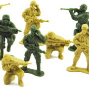 Vojáci figurka akční plastová 16ks se zbraní dvoubarevný set v sáčku CZ