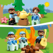 LEGO DUPLO Rodinný karavan 10946 STAVEBNICE