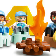 LEGO DUPLO Rodinný karavan 10946 STAVEBNICE
