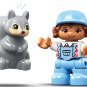 LEGO DUPLO Rodinný karavan 10946 STAVEBNICE