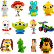 MATTEL Mini figurka Pixar Minis různé druhy v sáčku s překvapením