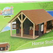 KIDS GLOBE Stáj pro koně se 2 boxy 1:24 DŘEVĚNÁ STAVEBNICE