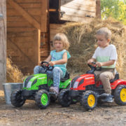 FALK Set baby traktor Country Farmer šlapací Červený vozítko s valníkem