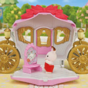 Sylvanian Families herní set králičí princezna + královský kočár s doplňky