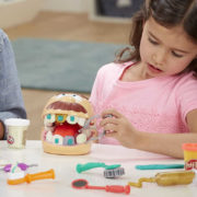 HASBRO PLAY-DOH Zubař Doktor Drill and Fill set modelína s nástroji