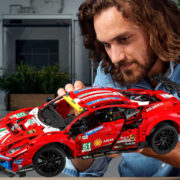 LEGO TECHNIC Auto Ferrari 488 GTE (AF Corse 51) 42125 STAVEBNICE