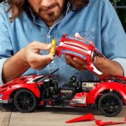 LEGO TECHNIC Auto Ferrari 488 GTE (AF Corse 51) 42125 STAVEBNICE