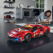 LEGO TECHNIC Auto Ferrari 488 GTE (AF Corse 51) 42125 STAVEBNICE