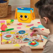 HASBRO PLAY-DOH Modelína kreativní set s nástroji v piknikovém koši