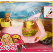 MATTEL BRB Skútr pro panenku Barbie set s helmou a pejsem v krabici