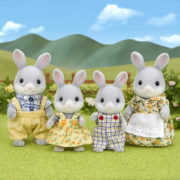 Sylvanian Families rodina šedých králíků set 4 figurky v krabici