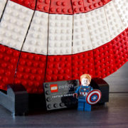 LEGO MARVEL Štít Kapitána Ameriky pro dospělé 76262 STAVEBNICE