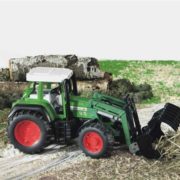 BRUDER 02062 (2062) Traktor FENDT Vario s čelním nakladačem