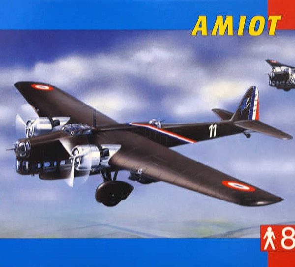 SMĚR Model letadlo Amiot 143 1:72 (stavebnice letadla)