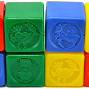CHEMOPLAST Set 8 baby kostek PH plastové kostičky barevné v krabičce