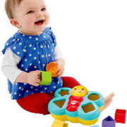 FISHER PRICE Baby motýlek Učíme se tvary vkládačka pro miminko