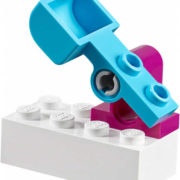 LEGO JUNIORS Ledové hřiště pro Annu a Elsu Frozen 10736 STAVEBNICE