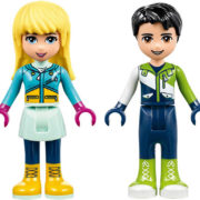 LEGO FRIENDS Kluziště v zimním středisku 41322 STAVEBNICE