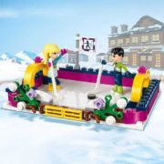 LEGO FRIENDS Kluziště v zimním středisku 41322 STAVEBNICE