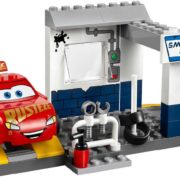 LEGO JUNIORS Čmoudíkova garáž Cars (Auta) 10743 STAVEBNICE