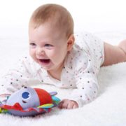 TINY LOVE Baby ježeček Marie textilní závěsný vibrující s kousátkem pro miminko