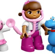 LEGO DUPLO Doktorka Plyšáková Ordinace na dvorku 10606 STAVEBNICE