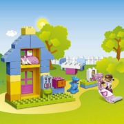 LEGO DUPLO Doktorka Plyšáková Ordinace na dvorku 10606 STAVEBNICE