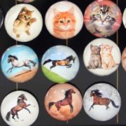 Magnetky dětské kulaté psi / kočky / koně samostatné 4cm různé druhy