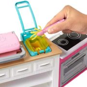 MATTEL BRB Kuchyně snů set panenka Barbie s modelínou a doplňky Světlo Zvuk