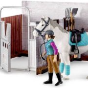 BRUDER 62506 Bworld Stáj pro koně set kůň s jezdcem a doplňky 1:16 plast